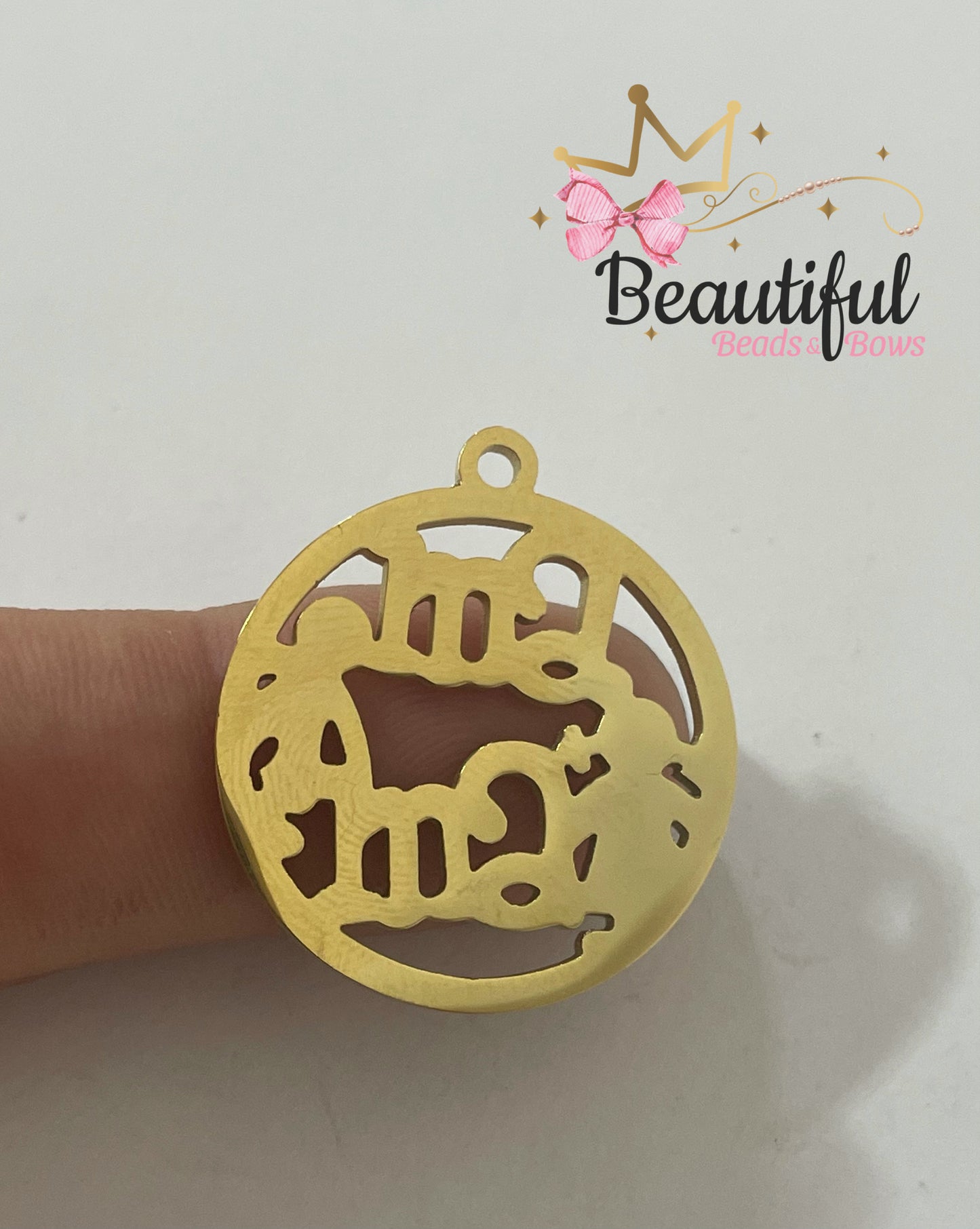 SS Mamá pendant